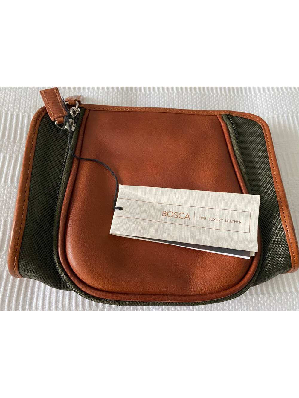 New Bosca Correspondent Small Kit Toiletry Bag Chestnut Leather Olive NWT